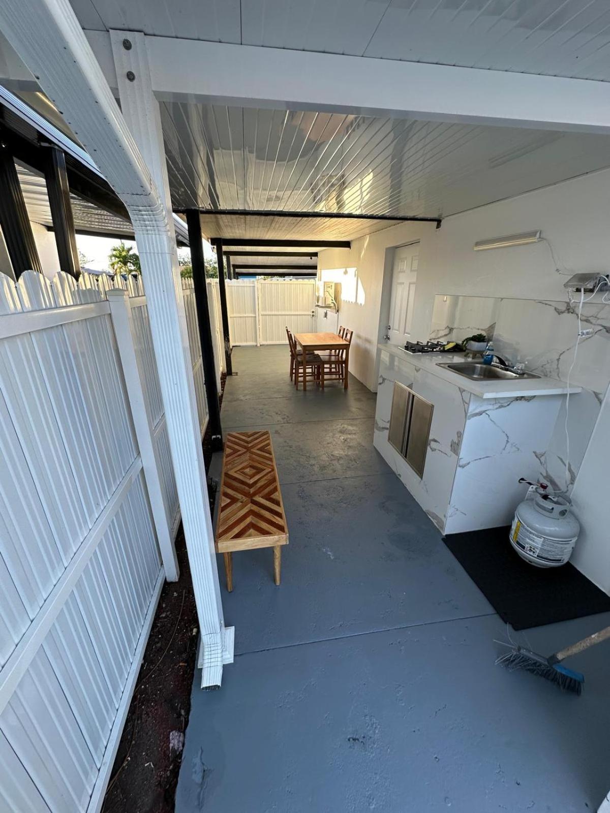 Adrien Guest Studio Miami Gardens Extérieur photo