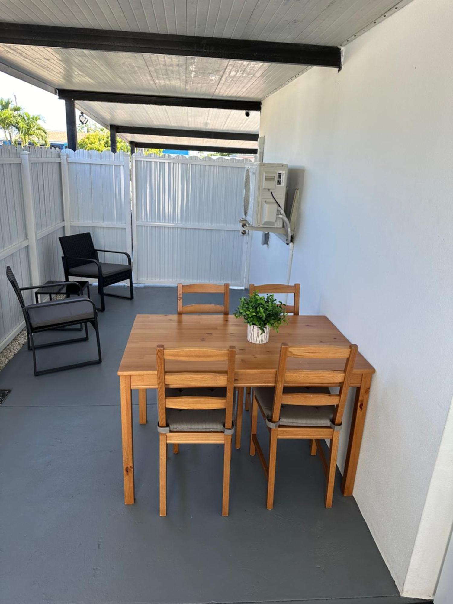 Adrien Guest Studio Miami Gardens Extérieur photo